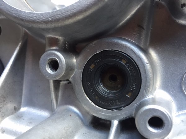 Oil seal end. Doesn't seem to reach it.