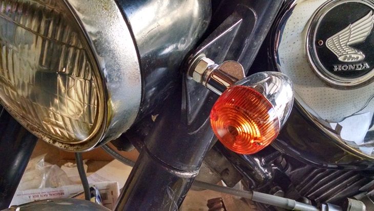 CB77-Turn-Signal-Front-Left.jpg