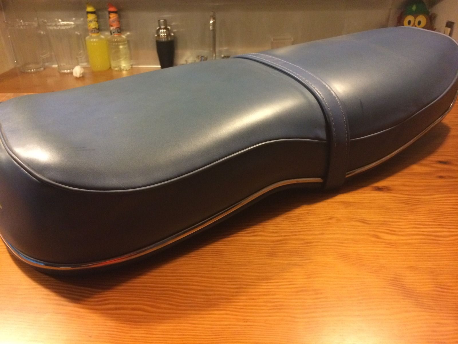 Violin seat blue #1 copy 2.JPG
