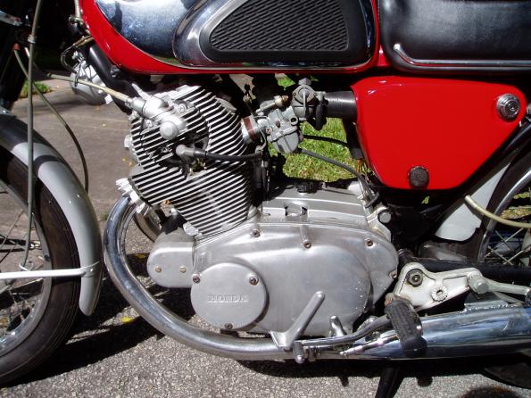 h305 - 1967 CB77 [ SOLD ]