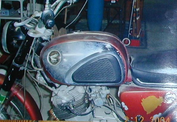 [SOLD] h305 - 1967 Honda Superhawk