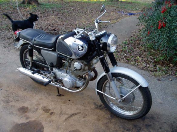 h305 - For Sale: 1967 CB77