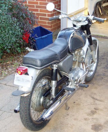 h305 - For Sale: 1967 CB77
