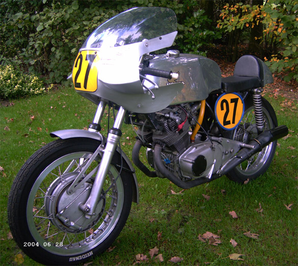h305 For Sale: 1963 CB77 Race Bike