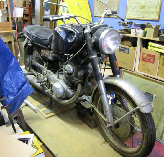 For Sale: 1967 Honda Superhawk CB77