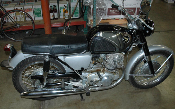 For Sale: 1965 Honda Superhawk CB77