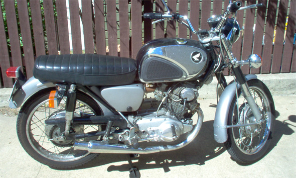 For Sale: 1966 Honda Superhawk CP77