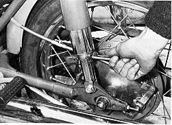 CB77: Detail - Rear Hub & Shock